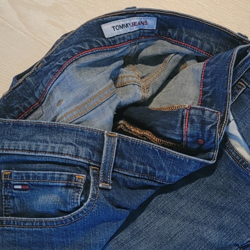 Tommy Hilfiger mens Relaxed Fit Stretch Jeans, Dark Wash, 42W x 32L US